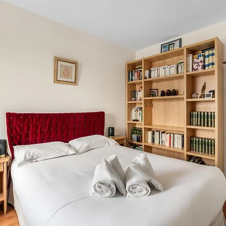 Apartment Jemmapes - Lumineux Avec Balcon Proche Du Canal Saint-martin Paris