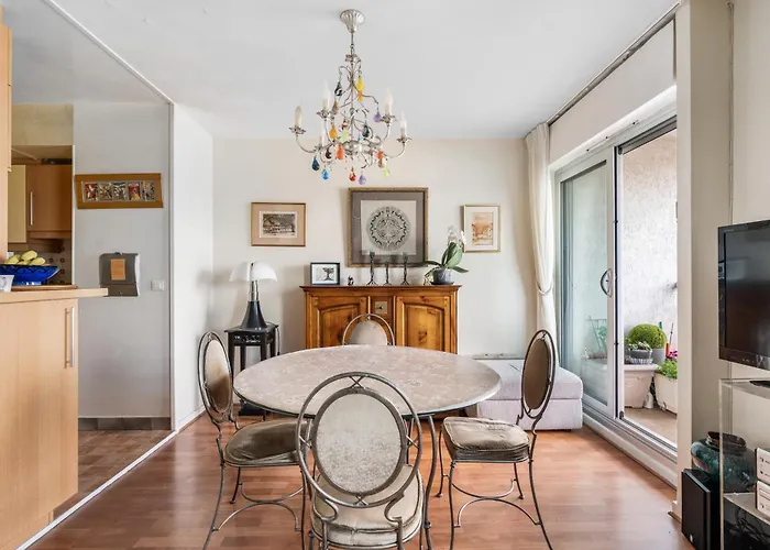 Jemmapes - Lumineux Avec Balcon Proche Du Canal Saint-martin